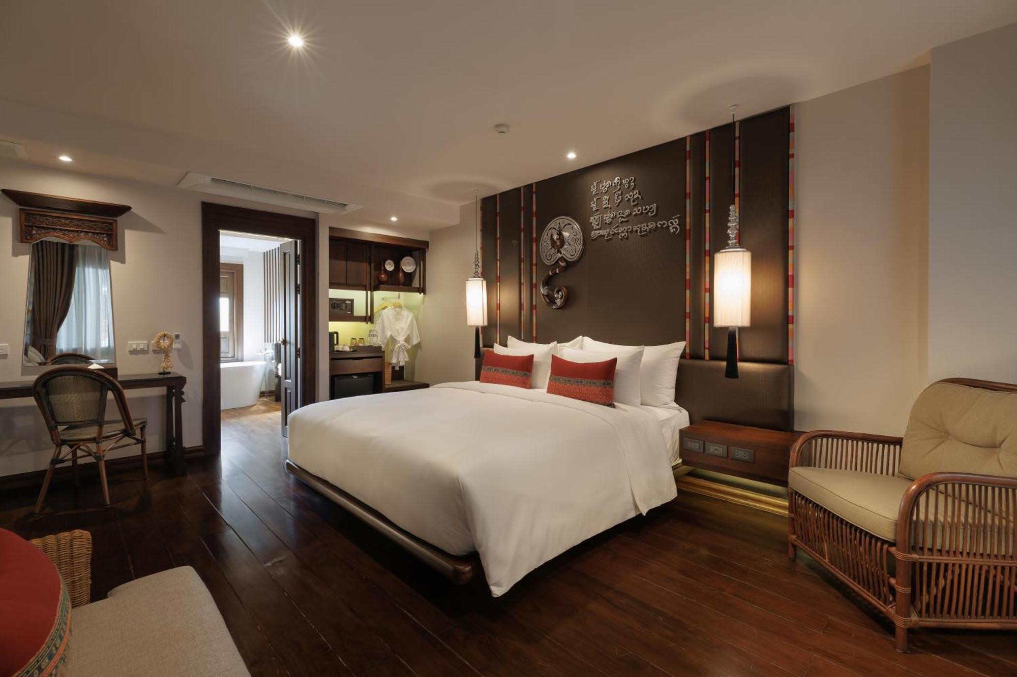 Akira Thaphae Hotel เชียงใหม่ ภายนอก รูปภาพ