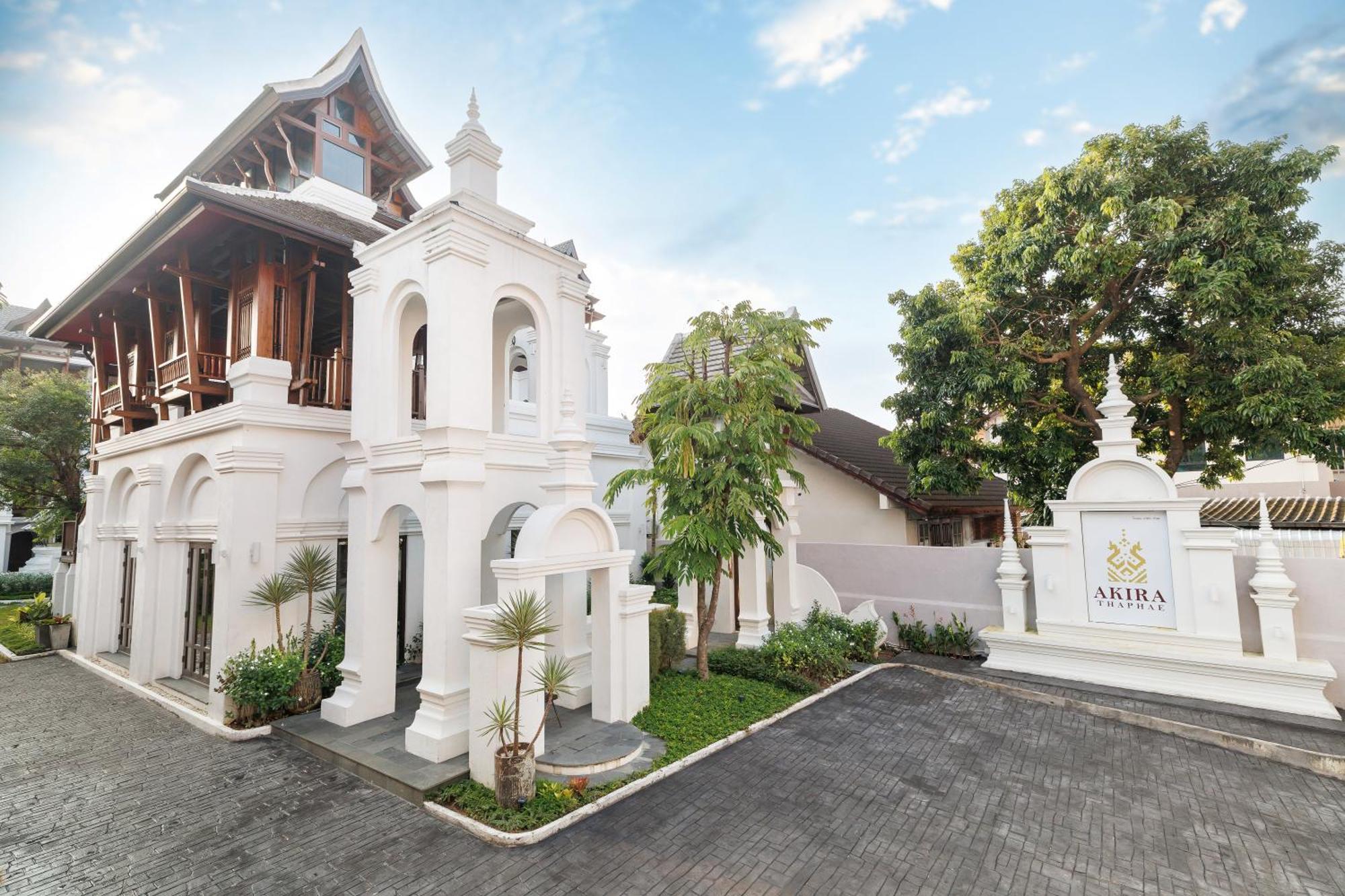 Akira Thaphae Hotel เชียงใหม่ ภายนอก รูปภาพ