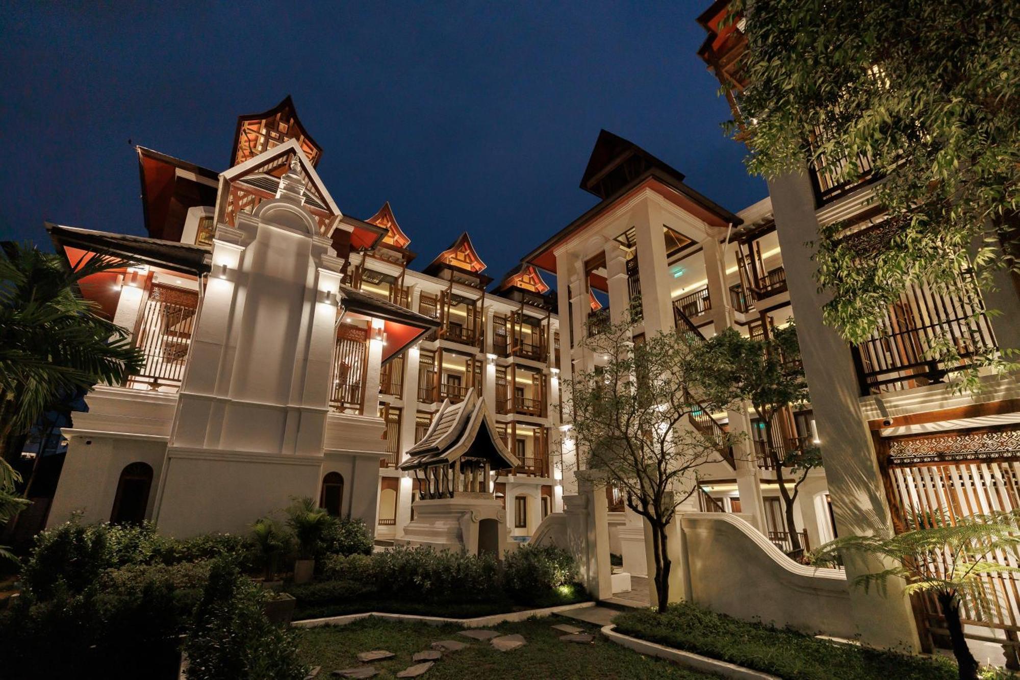 Akira Thaphae Hotel เชียงใหม่ ภายนอก รูปภาพ
