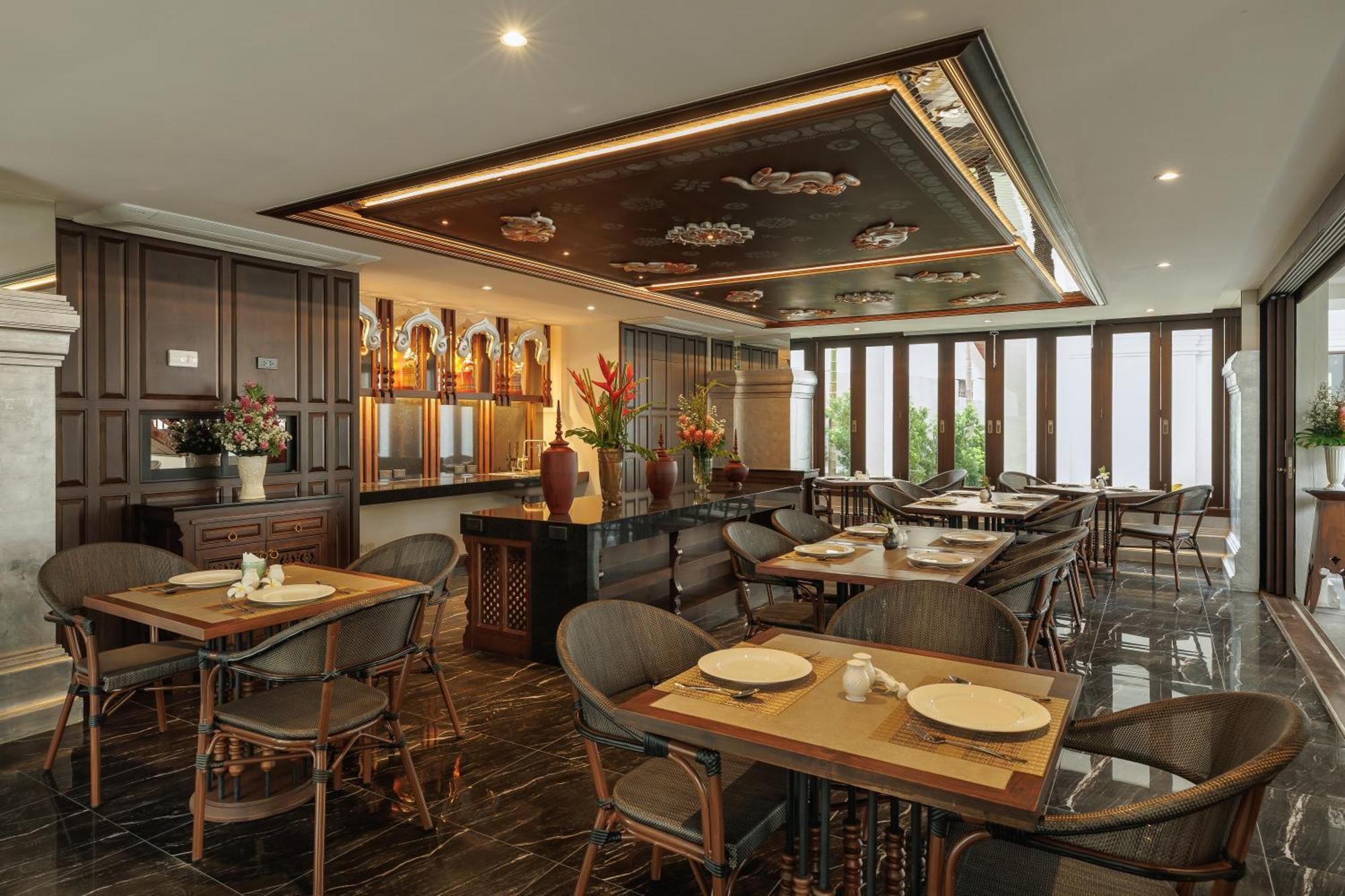 Akira Thaphae Hotel เชียงใหม่ ภายนอก รูปภาพ